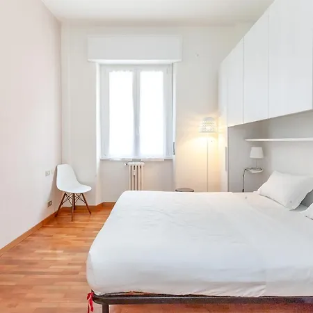 Double In The Center - 20 Min Walk From Duomo Hotel Mailand